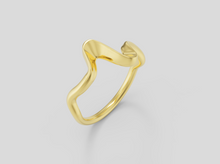 Load image into Gallery viewer, Luna
